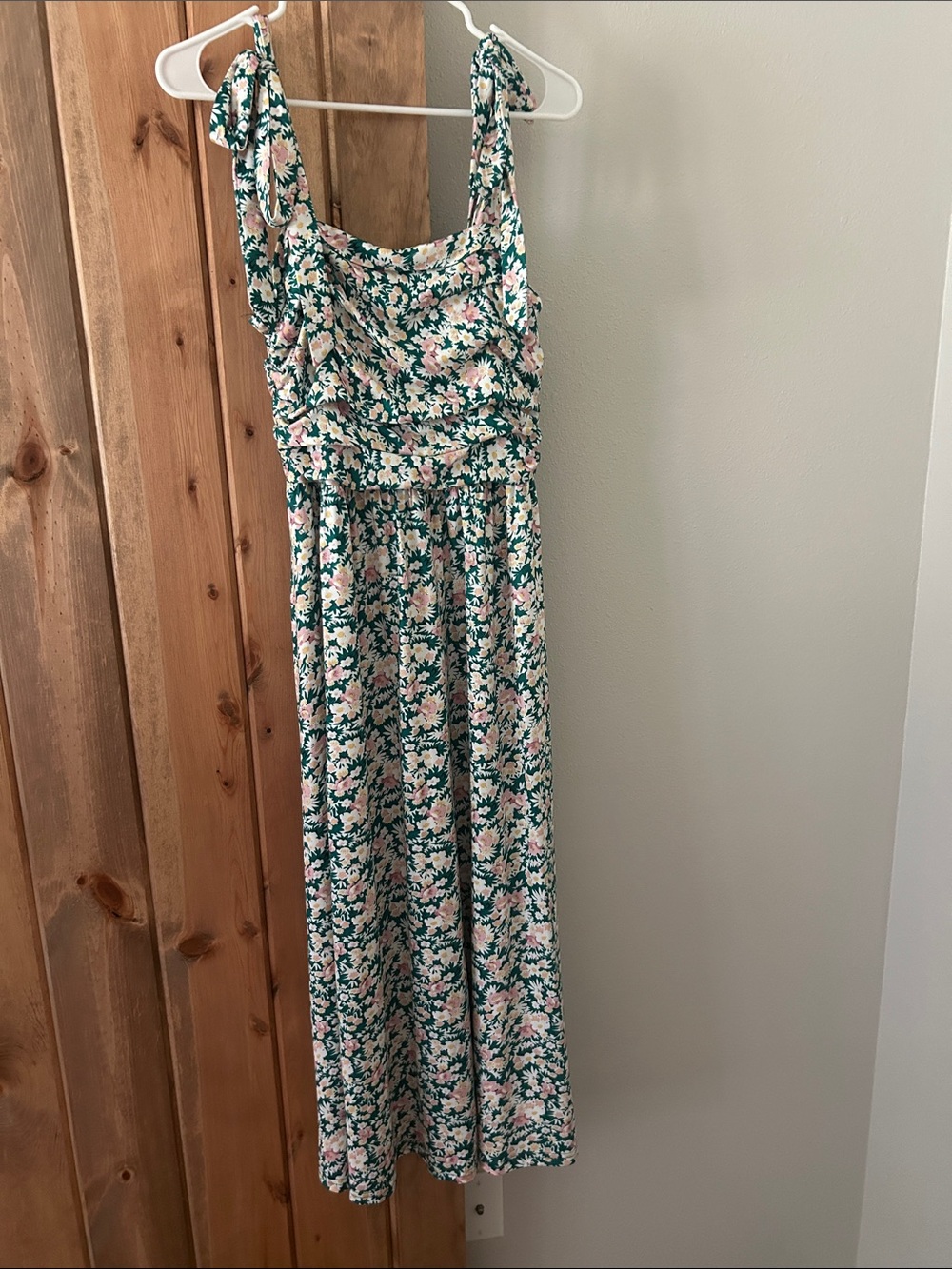 ' Green Floral Tie-Shoulder One-Piece Dress